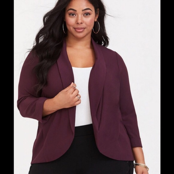 torrid Jackets & Blazers - Torrid Burgundy Crepe Boyfriend Blazer Size 2X